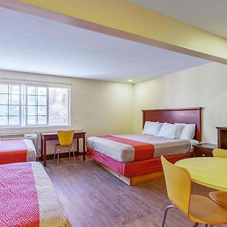 Motel 6 Pendleton, Or - West المظهر الخارجي الصورة