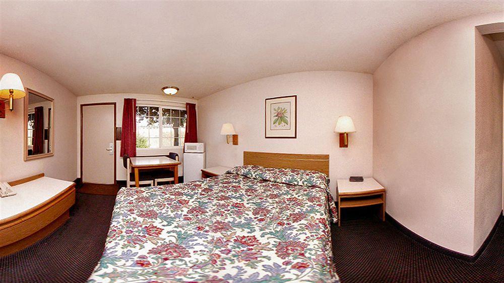 Motel 6 Pendleton, Or - West المظهر الخارجي الصورة