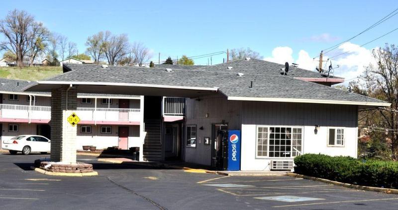 Motel 6 Pendleton, Or - West المظهر الخارجي الصورة