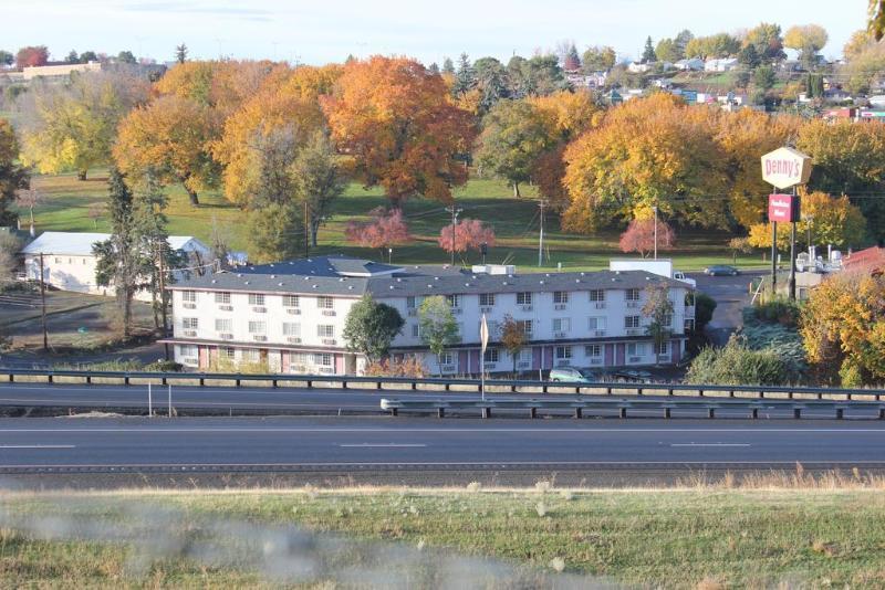Motel 6 Pendleton, Or - West المظهر الخارجي الصورة