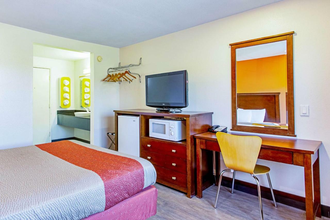 Motel 6 Pendleton, Or - West المظهر الخارجي الصورة