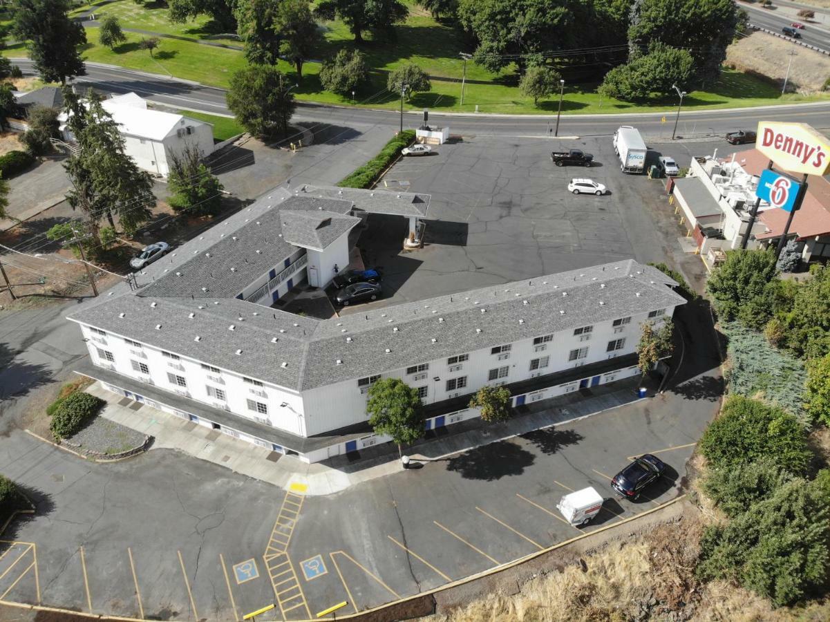 Motel 6 Pendleton, Or - West المظهر الخارجي الصورة